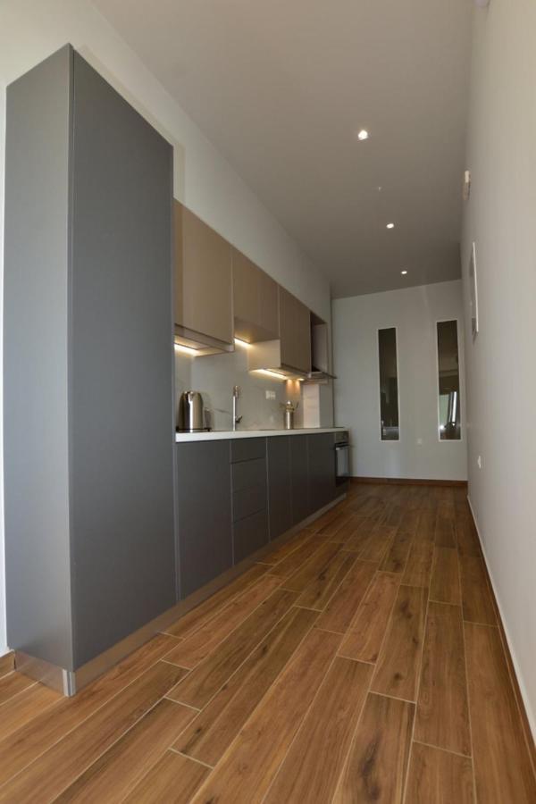 Gonis Grand Luxury Suite Palaiochora Exterior photo